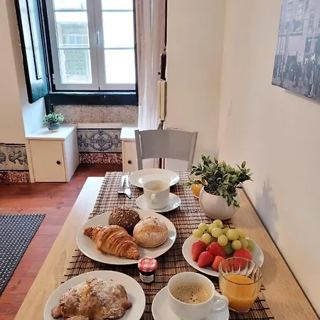 Cozy Estrela Apartment-2